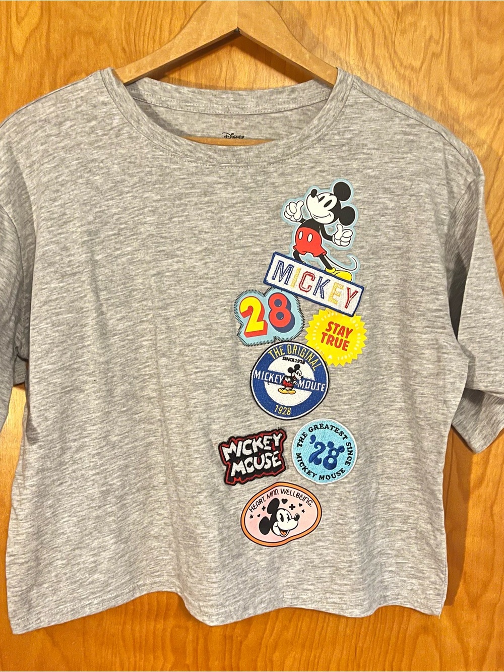 Disney Womens Top Size L (11-13) Gray Mickey Mouse Cropped T-Shirt